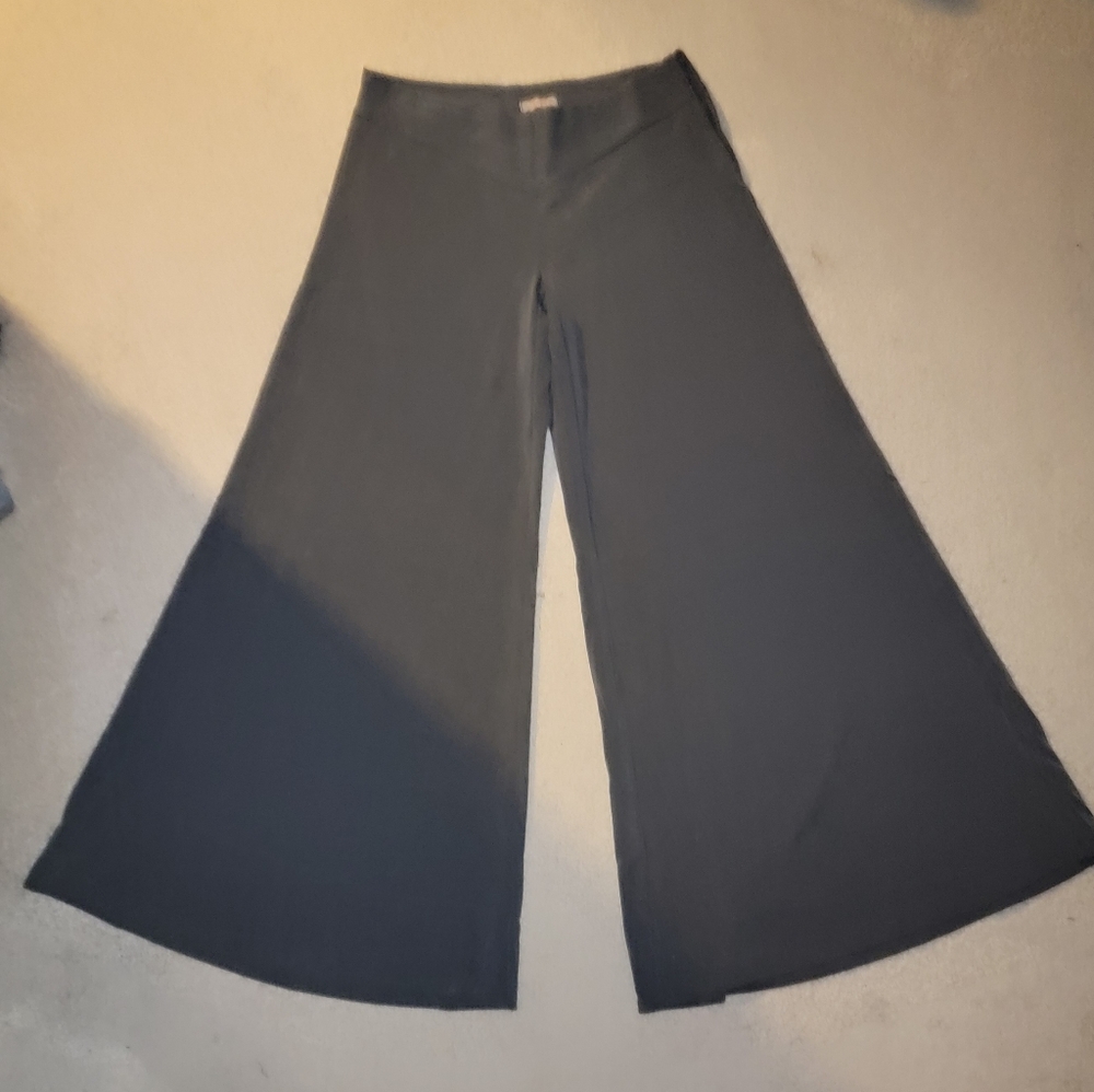 XXI Forever 21 Wide Leg Dress Pants - Size M - Gray !OOB END SALE!